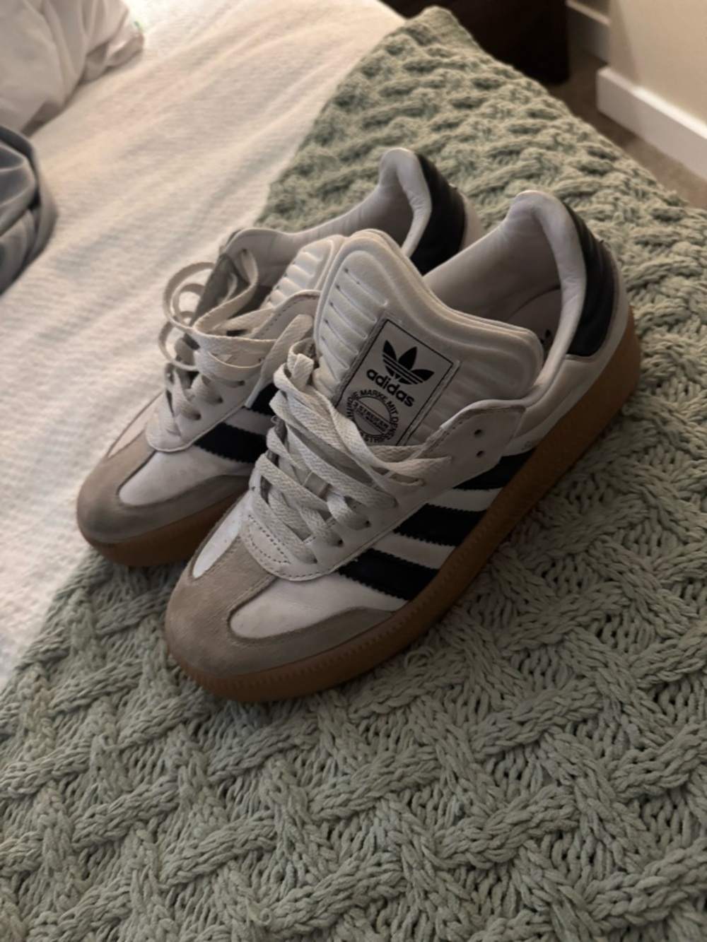adidas White, Black & Gum Retro Low-Top Sneakers